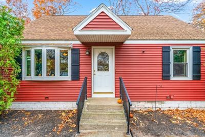 19 Capitol St, House other with 3 bedrooms, 2 bathrooms and 6 parking in Methuen MA | Image 2