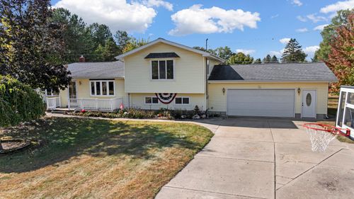 8461 Webster Rd, Clio, MI, 48420-8553 | Card Image