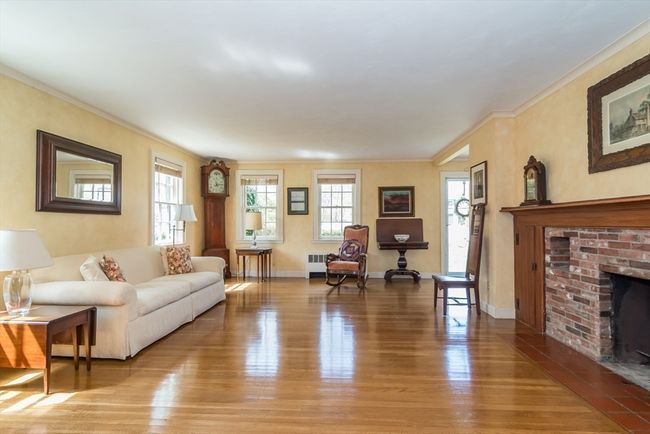 431 Clapboardtree St, House other with 4 bedrooms, 3 bathrooms and 6 parking in Westwood MA | Image 6