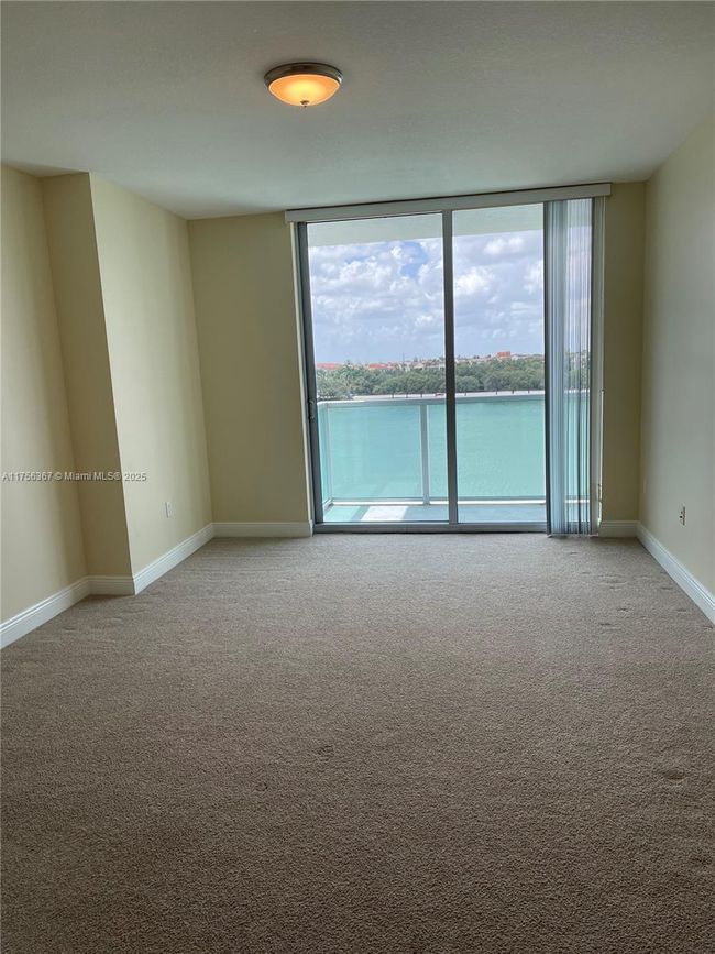 APT-707S - 2681 N Flamingo Rd, Condo with 2 bedrooms, 2 bathrooms and null parking in Sunrise FL | Image 8
