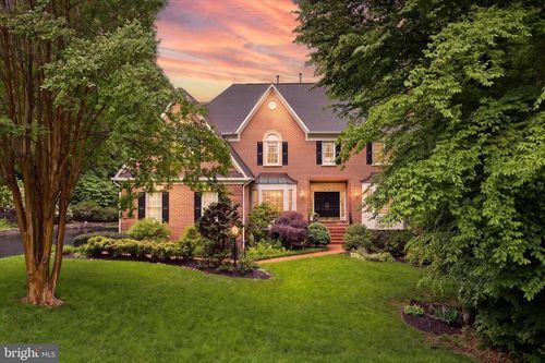 10693 Alliwells Ct, Oakton, VA, 22124-1771 | Card Image