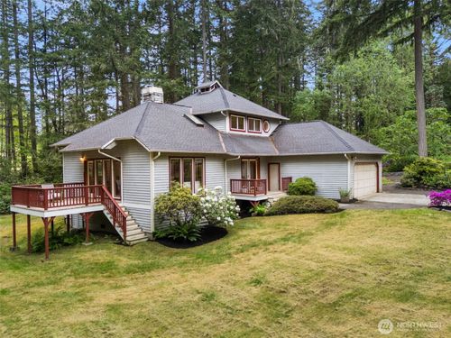 7983 Ne Walden Lane, Bainbridge Island, WA, 98110 | Card Image