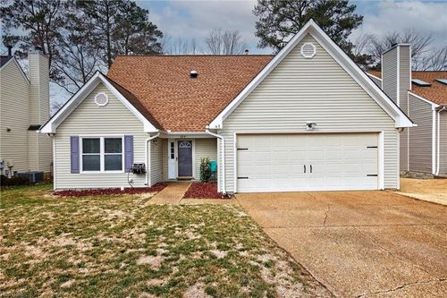 804 Melrose Terrace, Newport News, VA, 23608 | Card Image