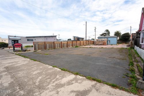 530 N Main St, Fort Bragg, CA, 95437-3218 | Card Image