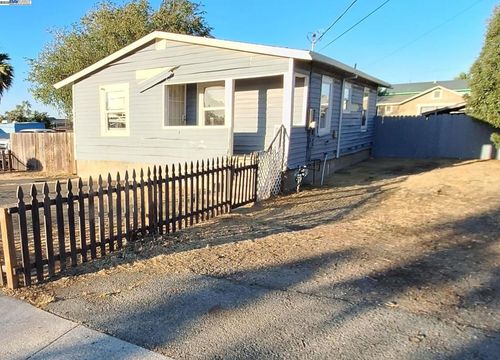 118 Poinsettia Ave, Bay Point, CA, 94565-1616 | Card Image