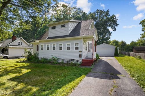 3924 Vira Rd, Stow, OH, 44224-4258 | Card Image
