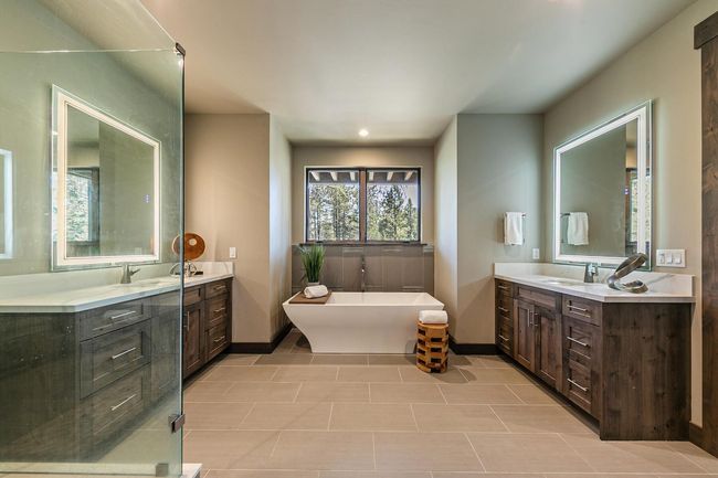 11711 Ghirard Rd, House other with 5 bedrooms, 3 bathrooms and null parking in Truckee CA | Image 16