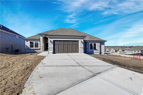 13014 S Constance St, Olathe, KS, 66062-5833 | Card Image