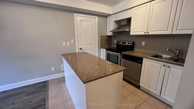 214 - 320 John St, Condo with 2 bedrooms, 2 bathrooms and null parking in Thornhill ON | Image 9