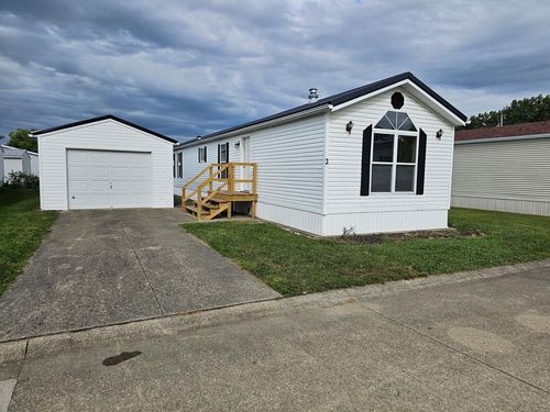 2 Carter Ln, Shelby, OH, 44875-1902 | Card Image