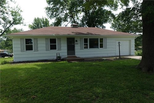 103 Ne 67th St, Gladstone, MO, 64118-3308 | Card Image