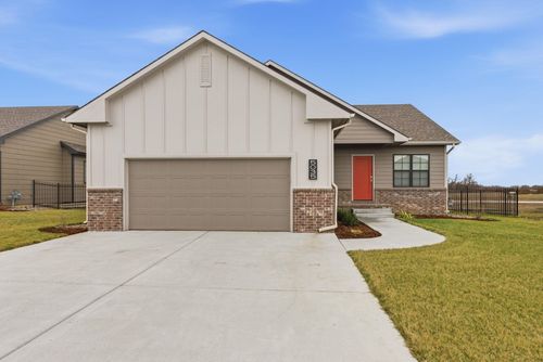 5035 N Highland St, Bel Aire, KS, 67220 | Card Image