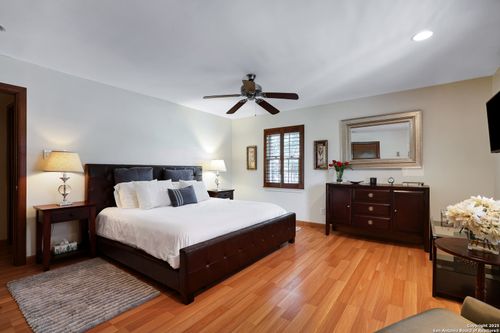 apt-19-8715 Starcrest Dr, San Antonio, TX, 78217-4708 | Card Image