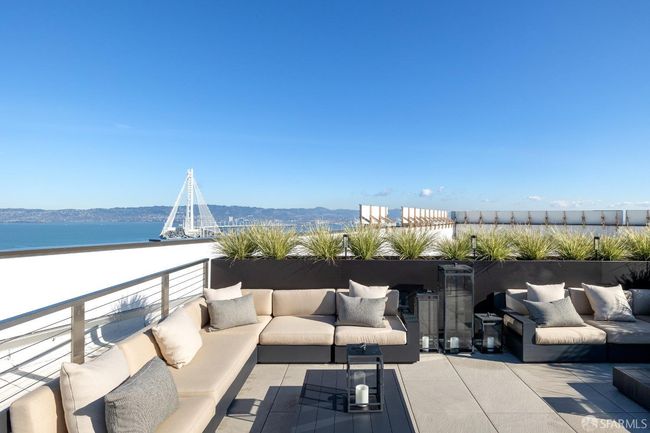 211 - 1 Bristol Ct, Condo with 1 bedrooms, 1 bathrooms and 1 parking in San Francisco CA | Image 25