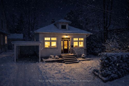 3 Belvedere Ave, Parry Sound, ON, P2A1Z8 | Card Image