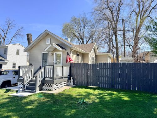 802 Valley Ave, Albert Lea, MN, 56007-2364 | Card Image