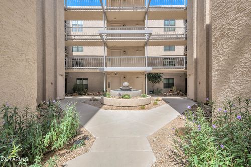 422-5102 N 31st Place, Phoenix, AZ, 85016 | Card Image