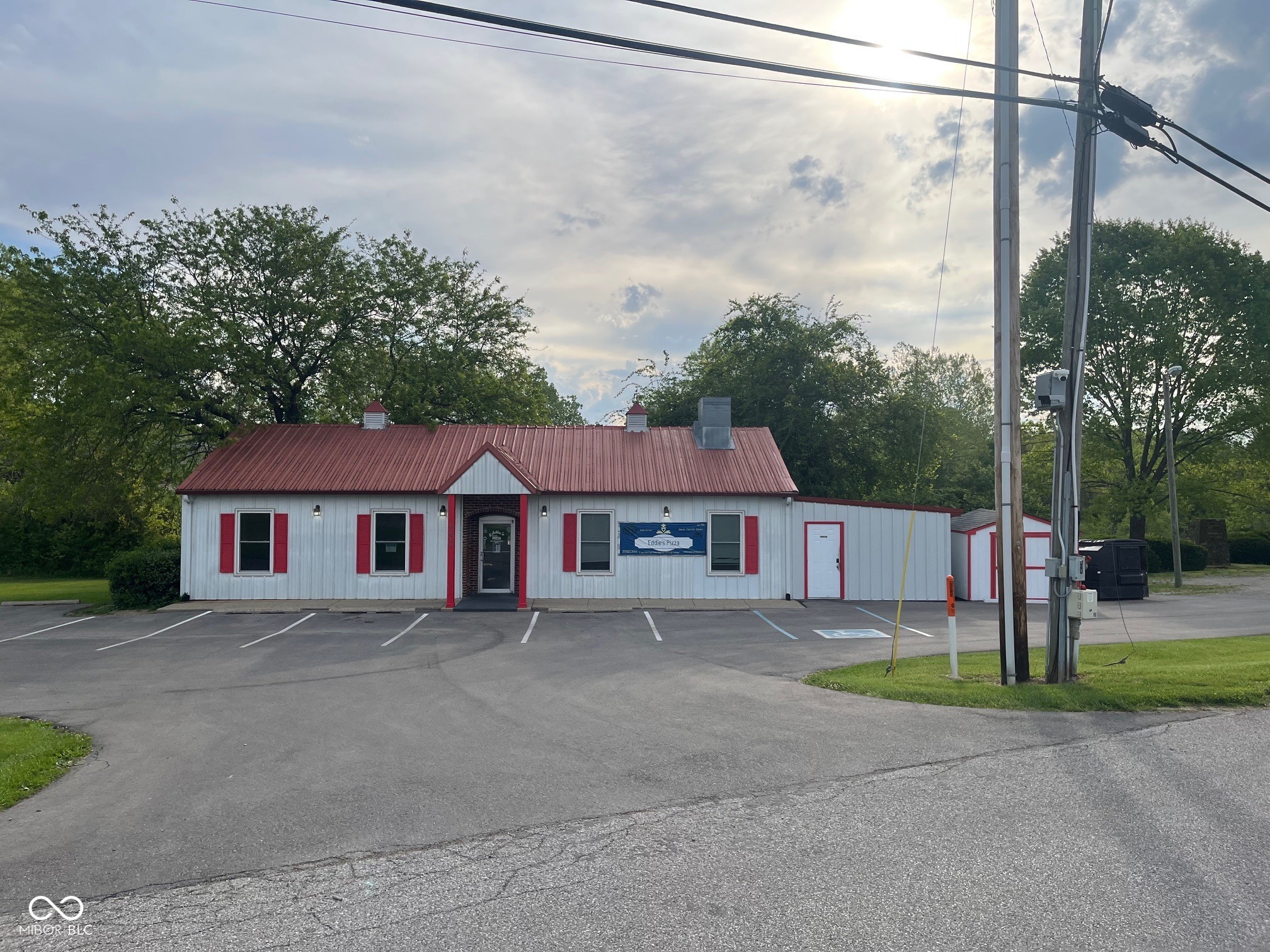 382 Lakeview Dr, Nineveh, IN 46164
