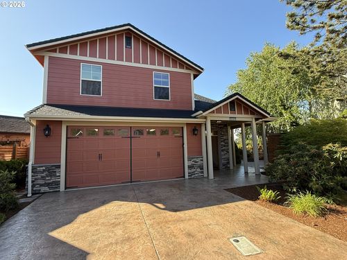 1610 38th Loop, Florence, OR, 97439-8900 | Card Image