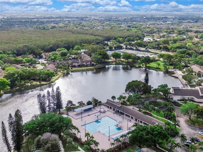 4306 Carambola Cir N, Townhouse with 2 bedrooms, 3 bathrooms and null parking in Coconut Creek FL | Image 21