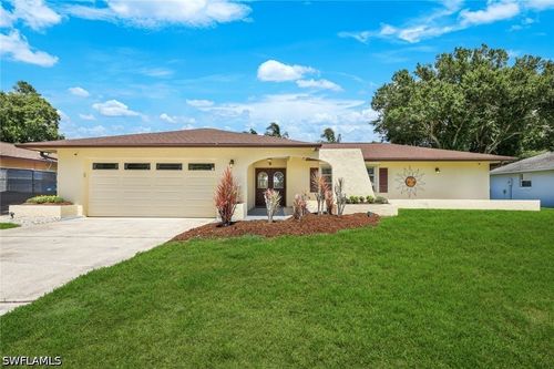 2530 10th Street N, Naples, FL, 34103 | Card Image