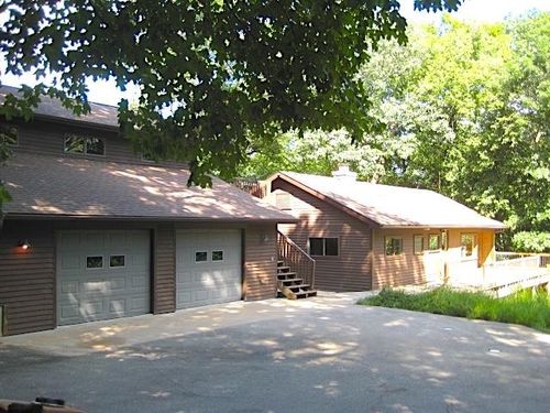 104 Summit Dr, Mc Gregor, IA, 52157-7714 | Card Image