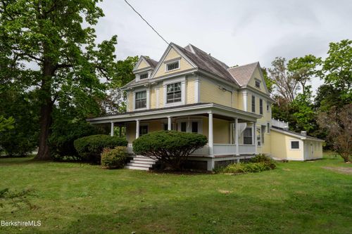 119 Cole Ave, Williamstown, MA, 01267-2552 | Card Image