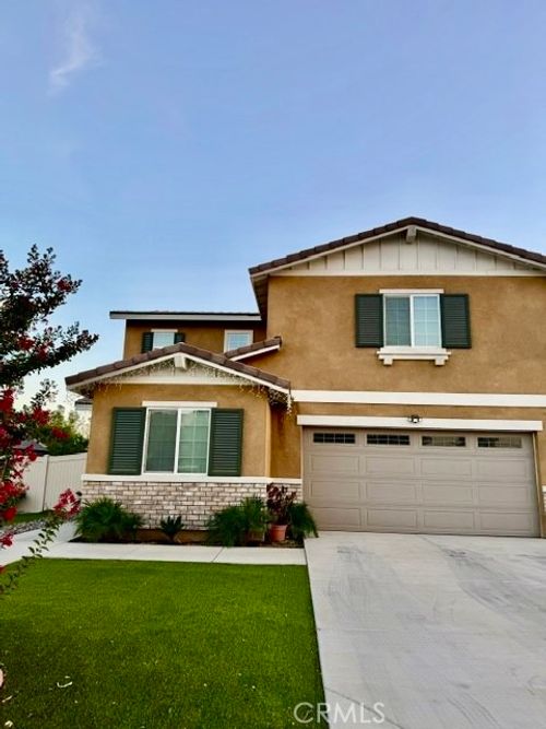 758 Avenida Del Rio, San Jacinto, CA, 92582 | Card Image