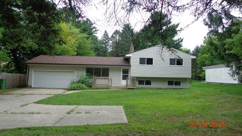 4562 Dobie Rd, Okemos, MI, 48864-2204 | Card Image