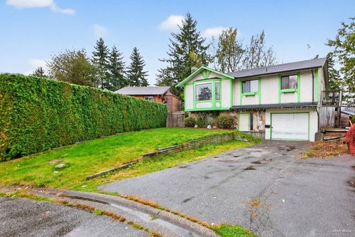 7253 140a St, Surrey, BC, V3W7N4 | Card Image