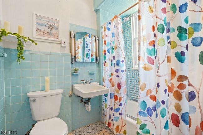 202 N 17 Th St, Home with 3 bedrooms, 3 bathrooms and null parking in Bloomfield NJ | Image 16