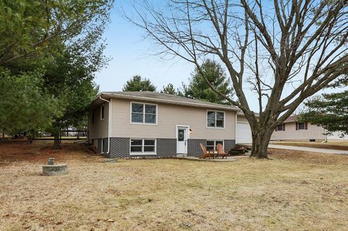 1686 Sand Hill Road, Dunn, WI, 53575 | Card Image