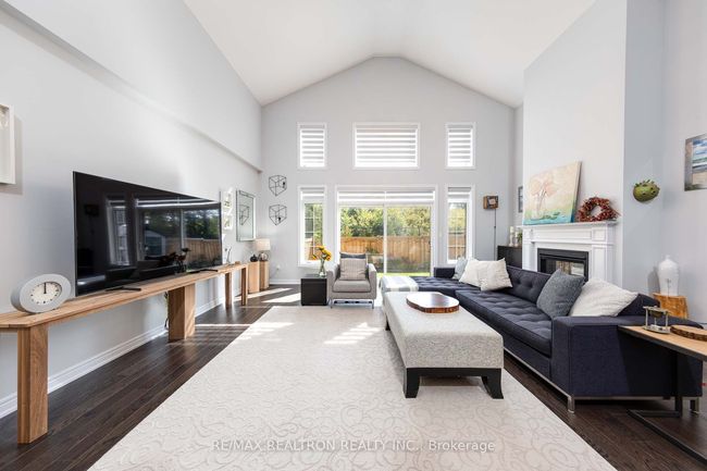 11 Howard Williams Crt, House attached with 3 bedrooms, 3 bathrooms and 2 parking in Uxbridge ON | Image 16