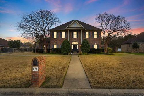 420 Wellesley Dr, Conway, AR, 72034-5571 | Card Image