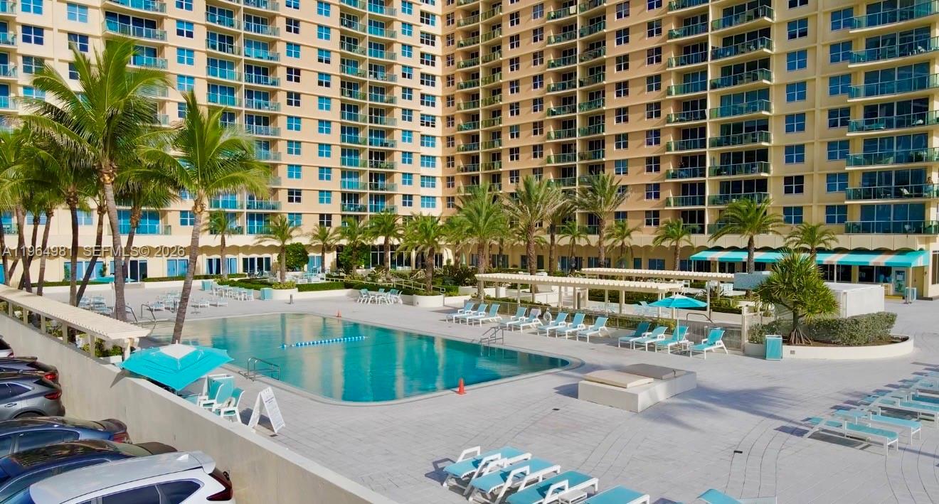 Residential Lease in Hollywood