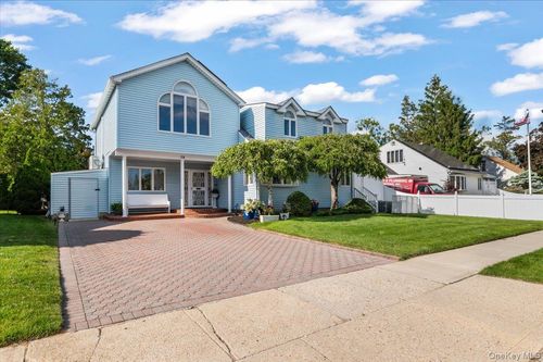 38 Hayden Drive, Oyster Bay, NY, 11714 | Card Image