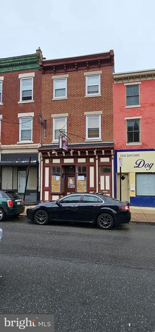 565 N 20th St, Philadelphia, PA, 19130-3228 | Card Image