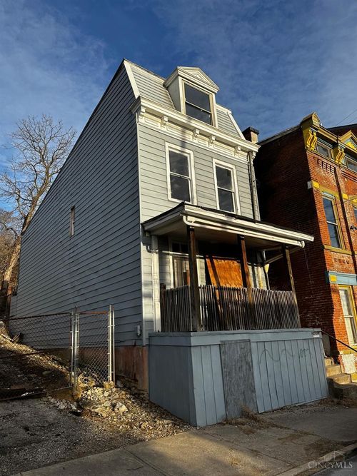 318 W Mcmicken Ave, Cincinnati, OH, 45214 | Card Image