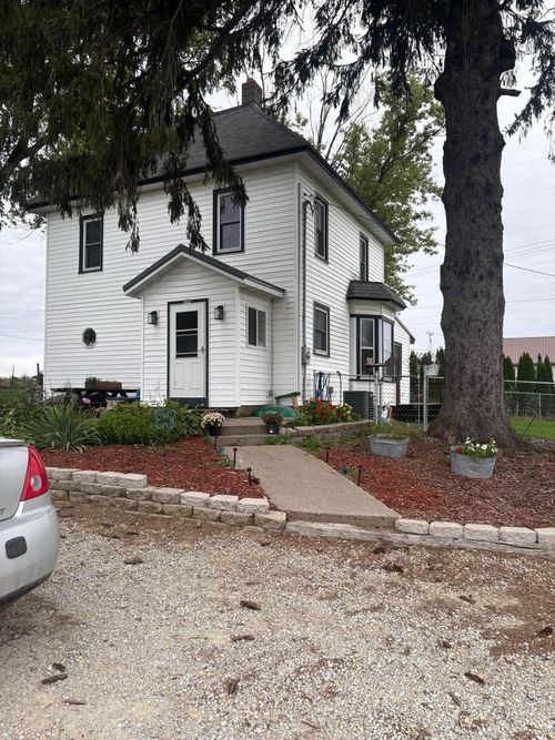 109 S Taylor Street, MOUNT HOPE, WI, 53816 | Card Image