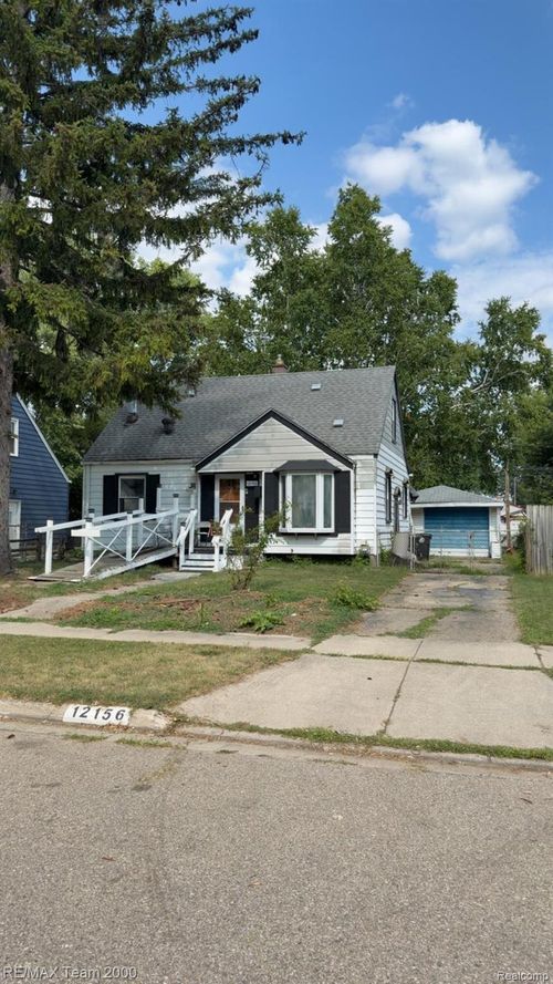 12156 Cavell St, Livonia, MI, 48150-5315 | Card Image