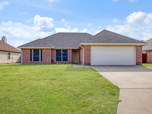 207 Quail Run, Aubrey, TX, 76227-4804 | Card Image