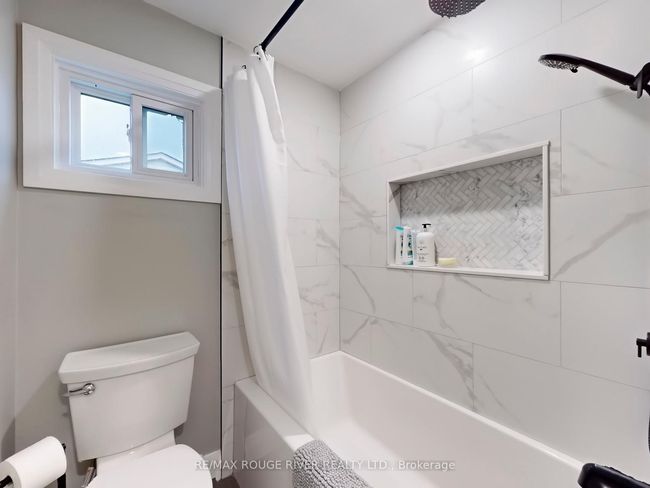 19 Panter Cres, House other with 4 bedrooms, 3 bathrooms and 4 parking in Ajax ON | Image 23