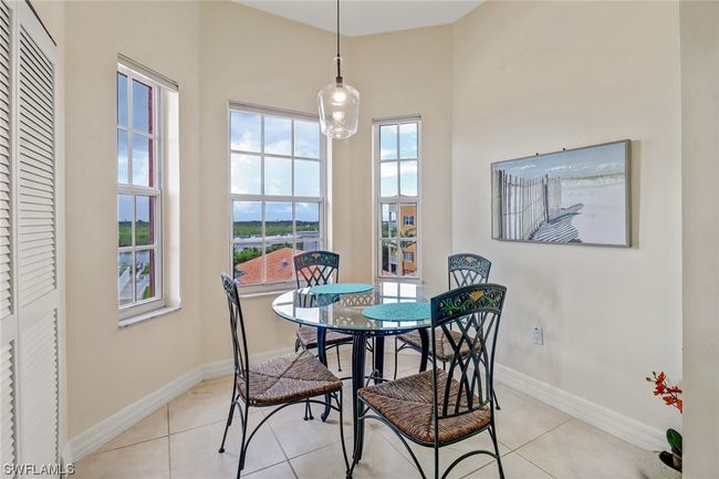 APT-5501 - 451 Bayfront Pl, Condo with 1 bedrooms, 1 bathrooms and null parking in NAPLES FL | Image 5