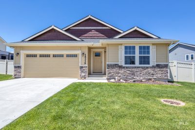 15339 Cumulus Way, House other with 3 bedrooms, 2 bathrooms and 3 parking in Caldwell ID | Image 1