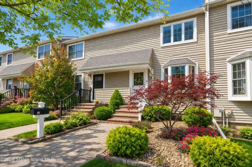 43 Wirt Ave, Staten Island, NY, 10309-4225 | Card Image