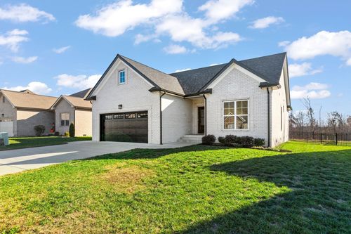 824 Brown Swiss Ct, Clarksville, TN, 37043-2292 | Card Image