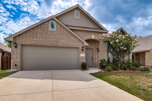 126 Martinique Dr, Lancaster, TX, 75146-1806 | Card Image