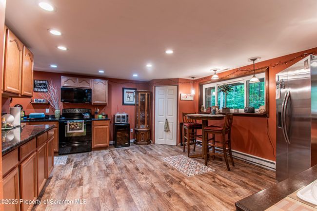Kitchen | Image 11