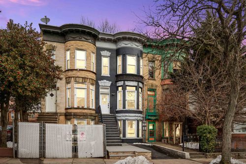 52 Brinkerhoff St, Jersey City, NJ, 07304-2516 | Card Image