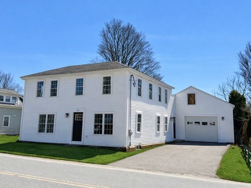 67 Maple St, Oakham, MA, 01068-9790 | Card Image